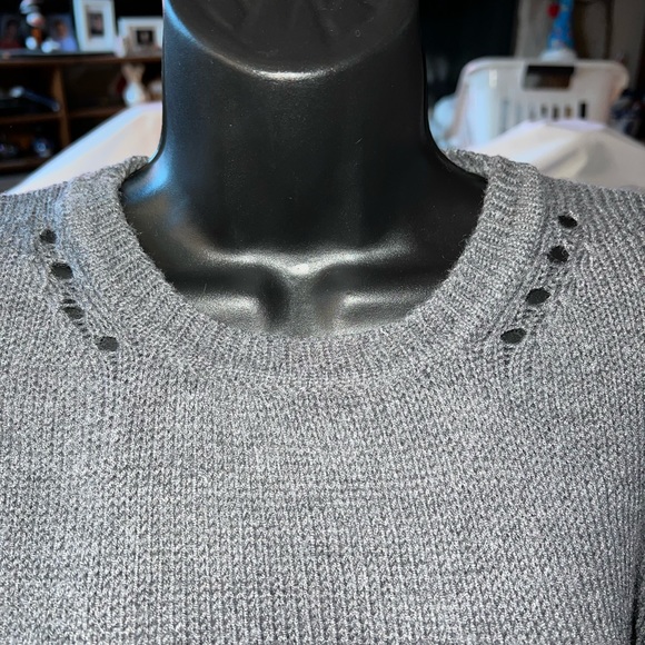 One Grey Day Los Angeles Key Hole Wool Blend Sweater - Picture 2 of 8